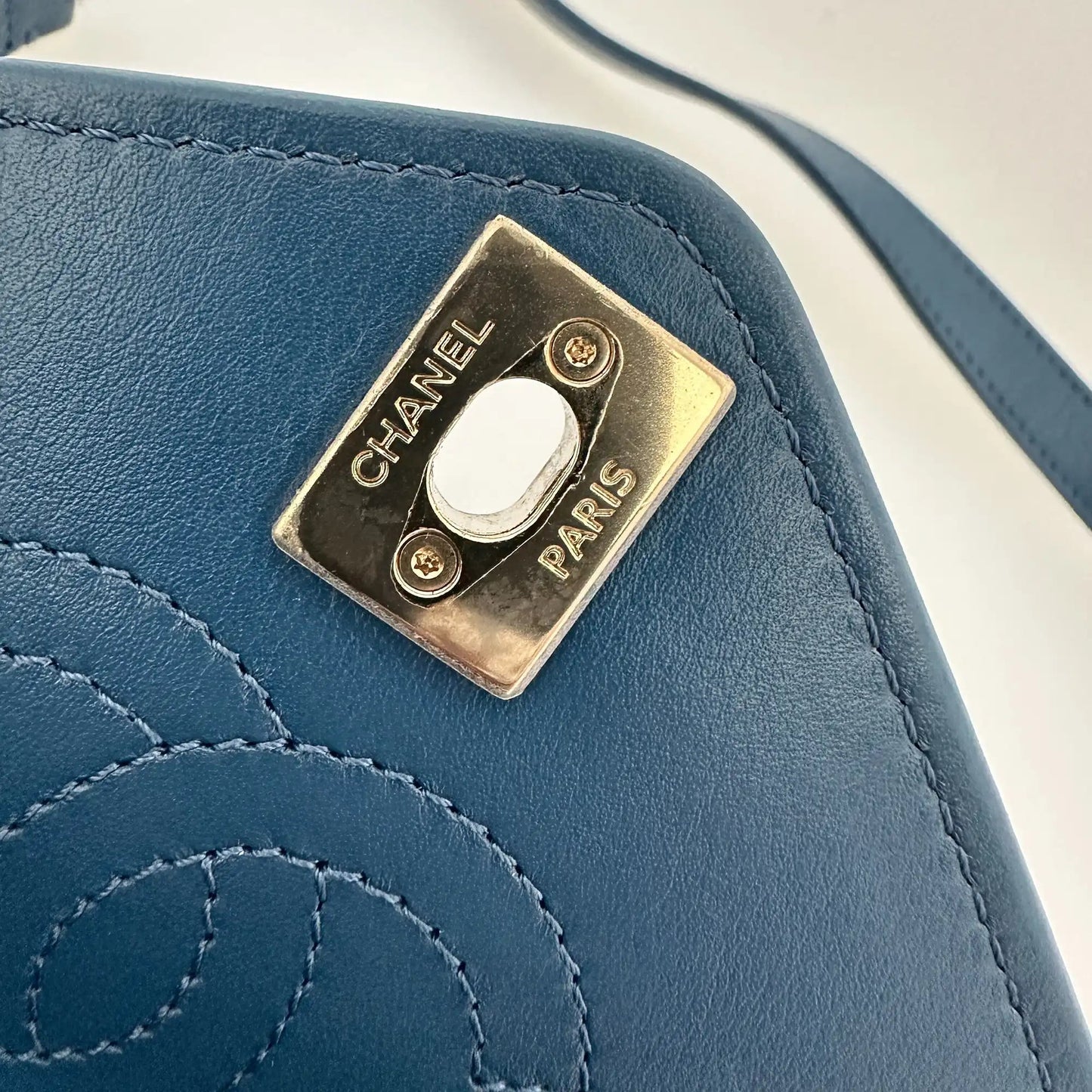 Chanel Chevron Coco Waist Bag blau / sehr gut Echtheitscheck