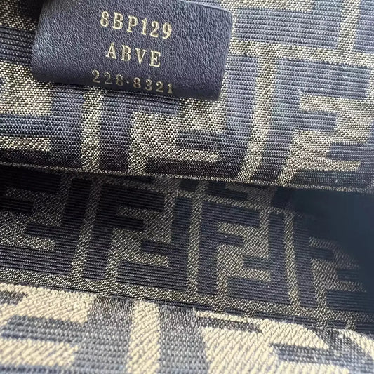 Fendi First Klein Leder Braun / gut Echtheitscheck