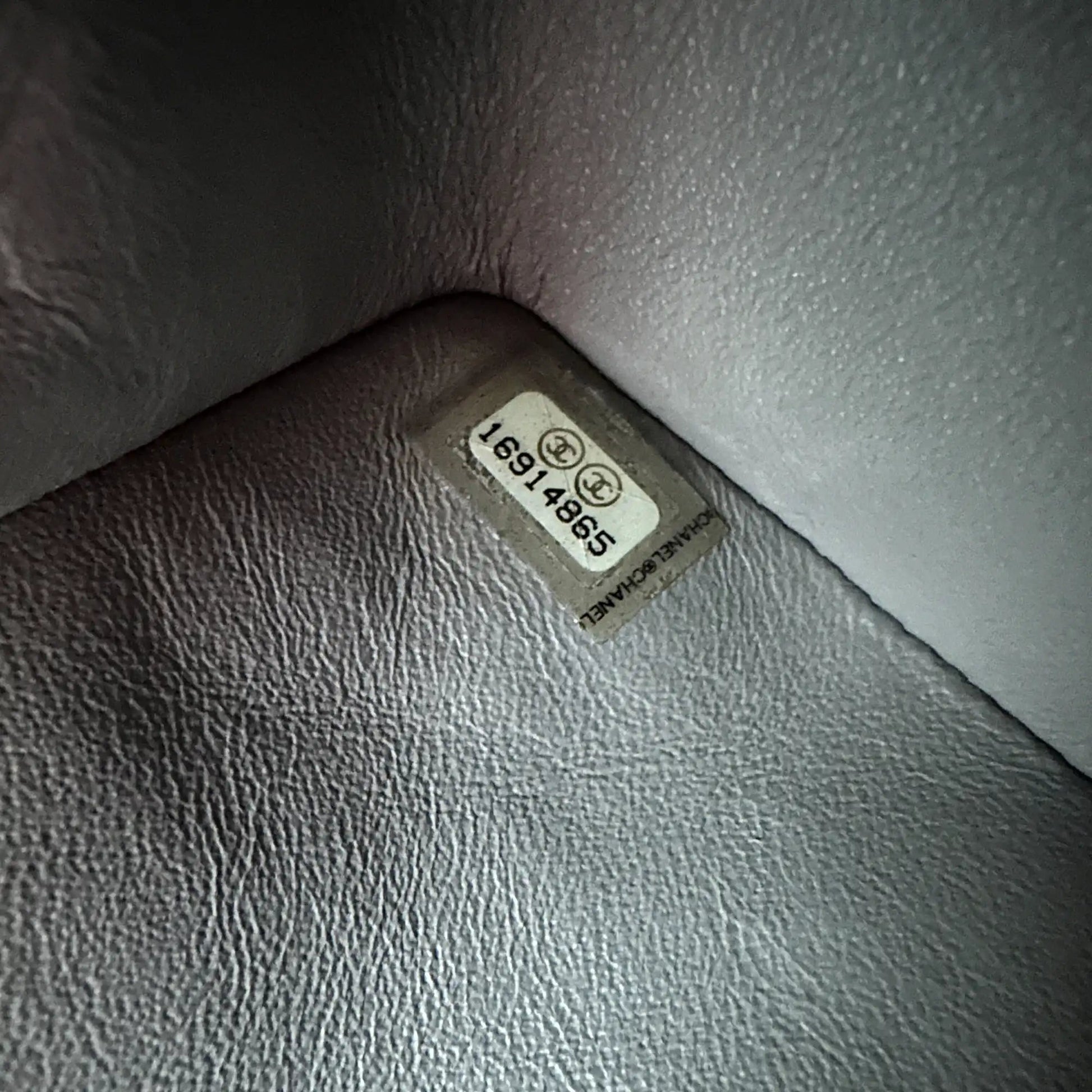 Chanel Timeless Maxi Double Flap Bag Champagner geprägtes Leder mit Iridescent-Finish selten / neuwertig Chanel