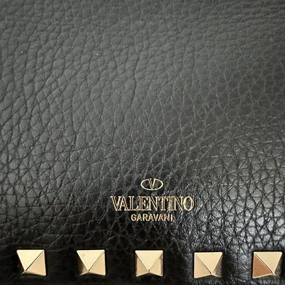 Valentino kleine Rockstud Schultertasche Kalbsleder schwarz / neuwertig Valentino