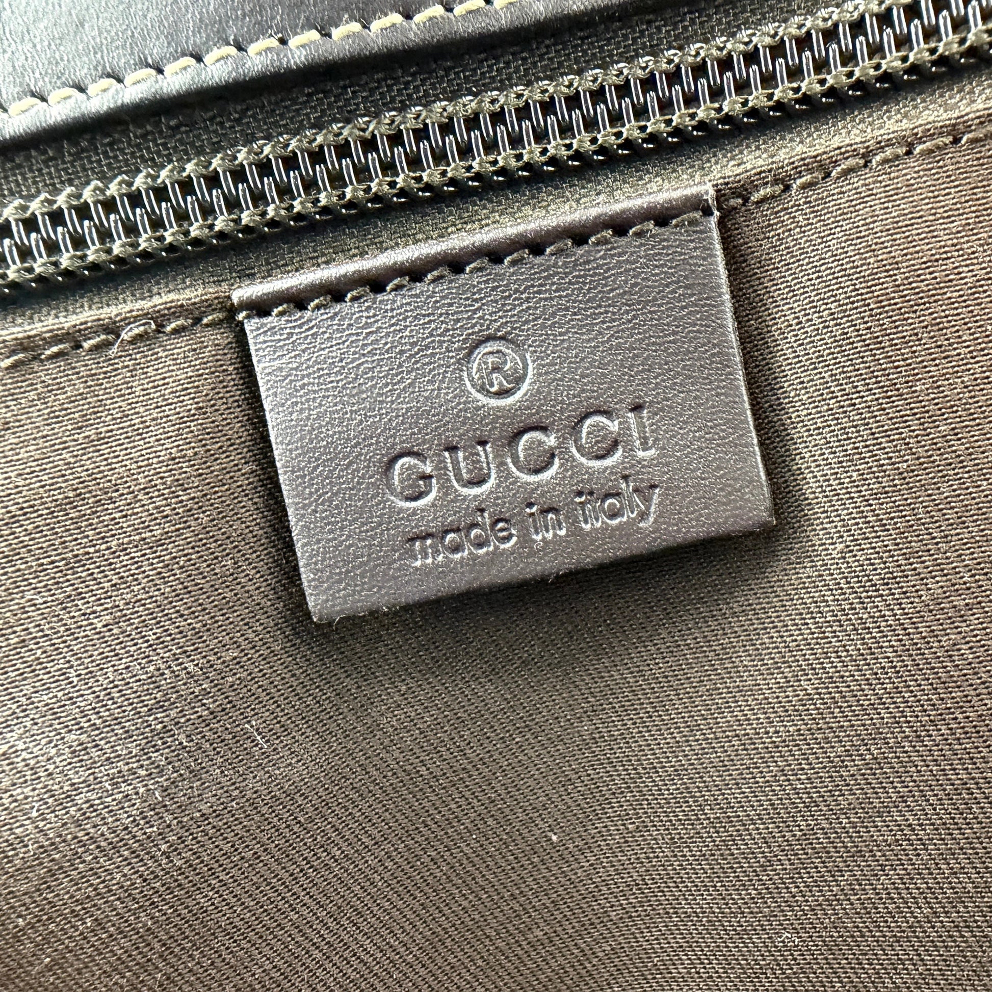 Gucci GG Supreme Business Laptop Bag / gut Gucci