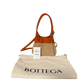 Bottega Veneta kleine Parachute Schultertasche aus Raffiabast 2025 / neuwertig Bottega Veneta