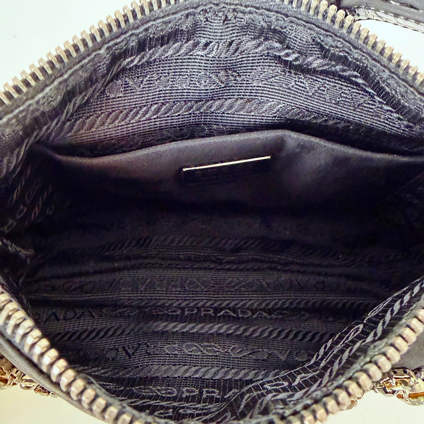 Prada Mini Bag aus Nylon schwarz mit Strass-Logo / sehr gut Prada