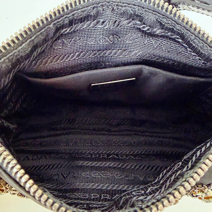 Prada Mini Bag aus Nylon schwarz mit Strass-Logo / sehr gut Prada