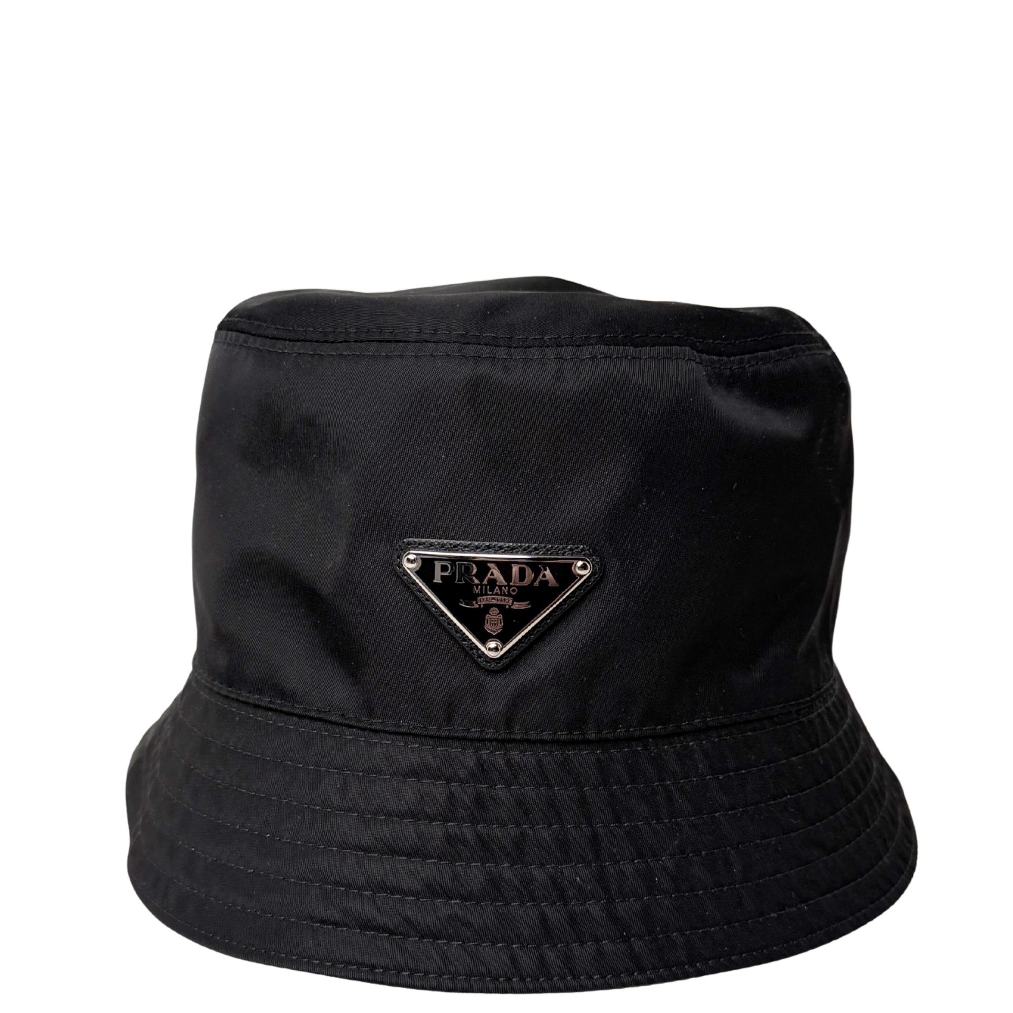 Prada Fischerhut Re-Nylon schwarz Größe S / neuwertig Echtheitscheck