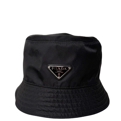 Prada Fischerhut Re-Nylon schwarz Größe S / neuwertig Echtheitscheck