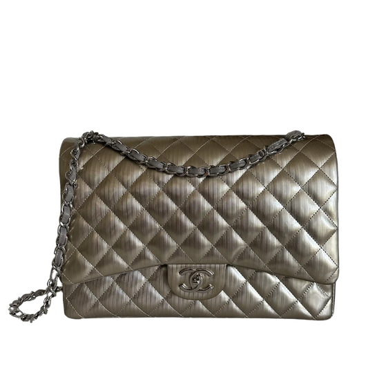 Chanel Timeless Maxi Double Flap Bag Champagner geprägtes Leder mit Iridescent-Finish selten / neuwertig Chanel