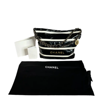 Chanel 22 kleine Hobobag schwarz weiß gestreift 2024 / neuwertig Chanel