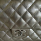Chanel Timeless Maxi Double Flap Bag Champagner geprägtes Leder mit Iridescent-Finish selten / neuwertig Chanel