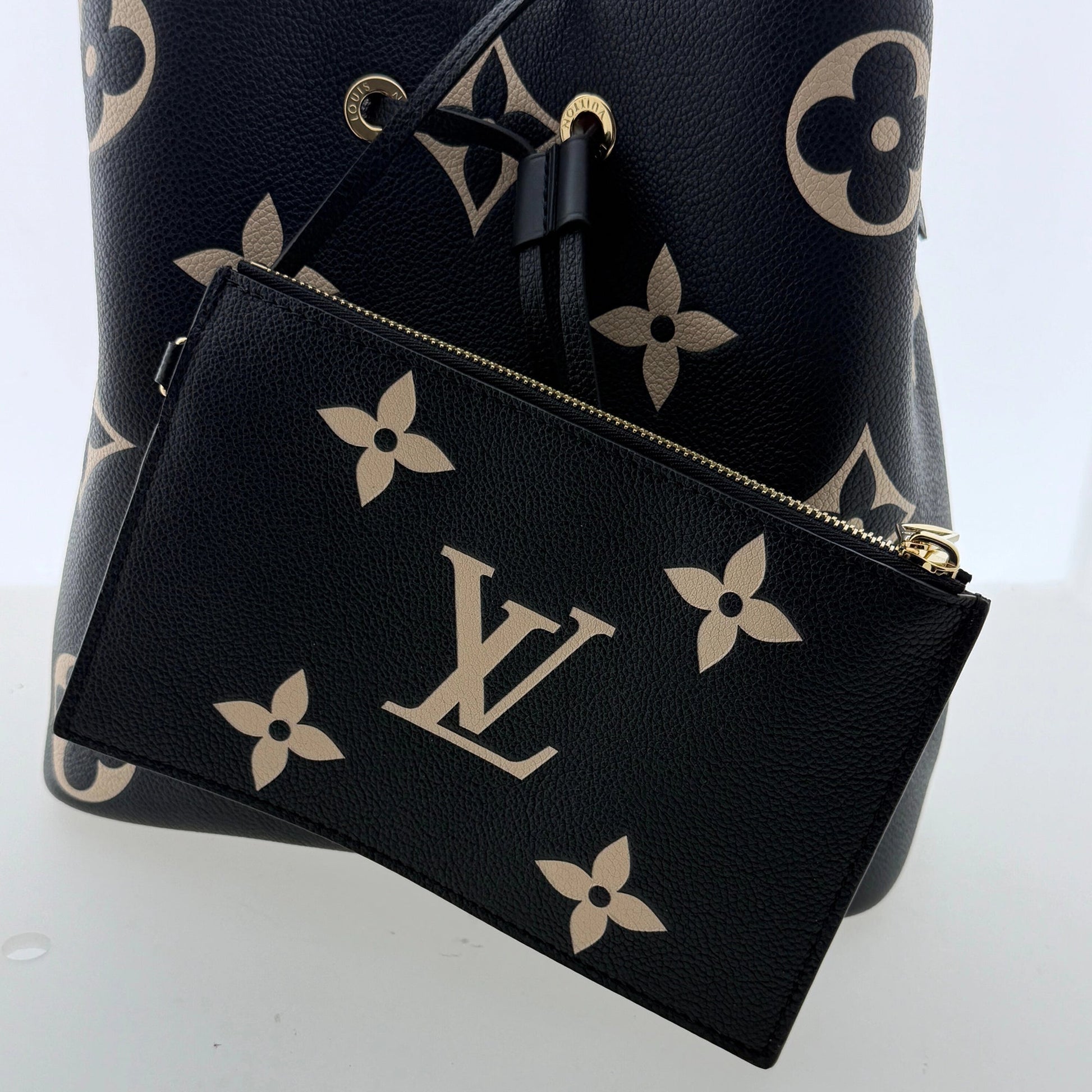 Louis Vuitton NéoNoé MM Monogram Empreinte Bicolor M45497 Fullset / neuwertig Louis Vuitton