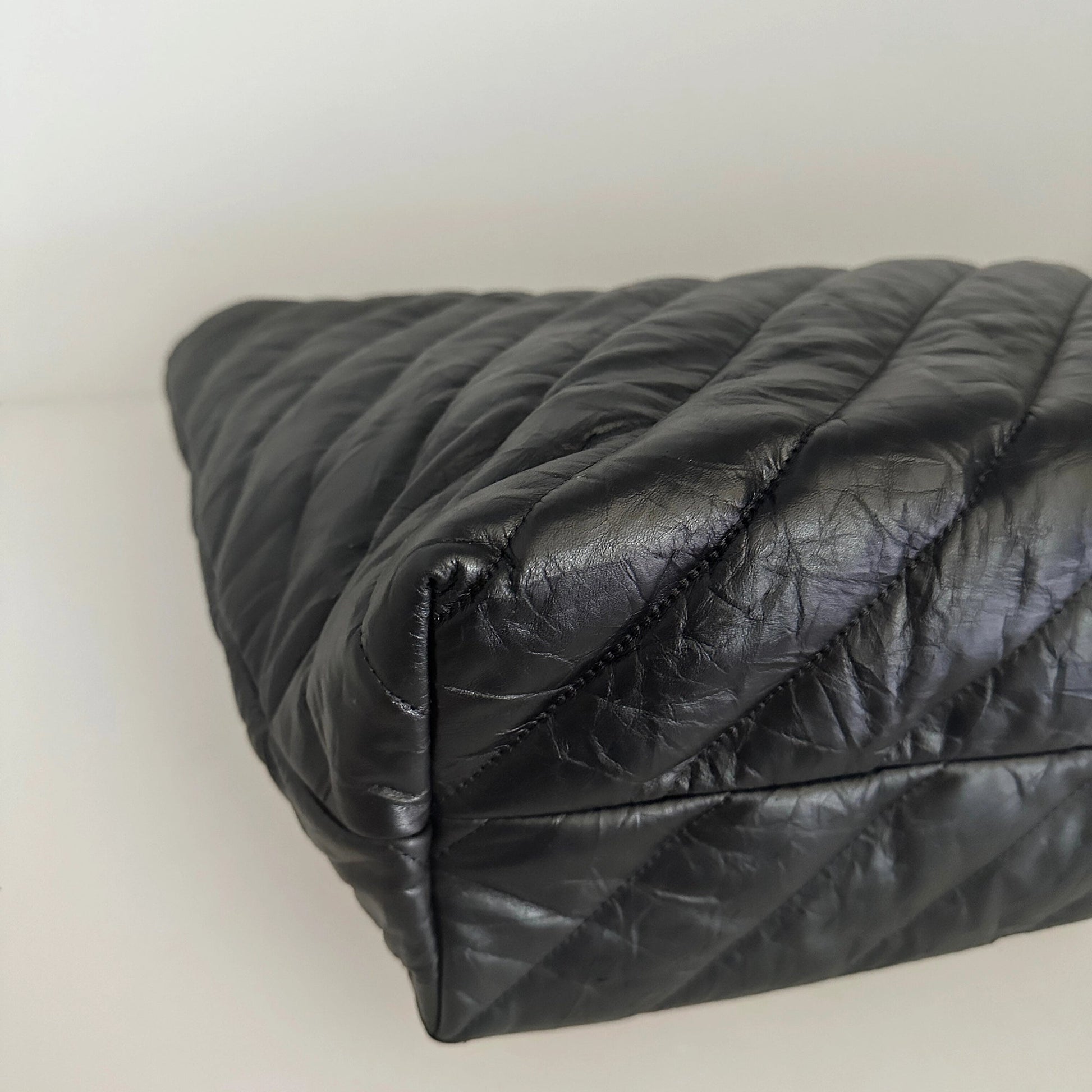 Balenciaga Shopper Crush East-West Large Kalbsleder / neuwertig Balenciaga
