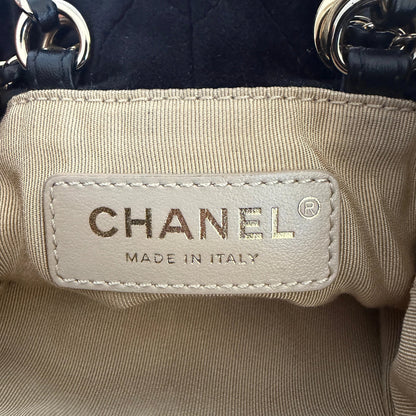 Chanel Velvet Pearl Crush Mini Drawstring Bags / neuwertig Chanel