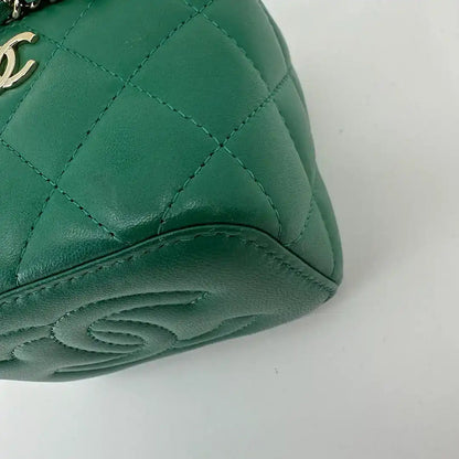Chanel Vanity Case Top Handle Mini Lammleder grün Fullset / sehr gut Chanel
