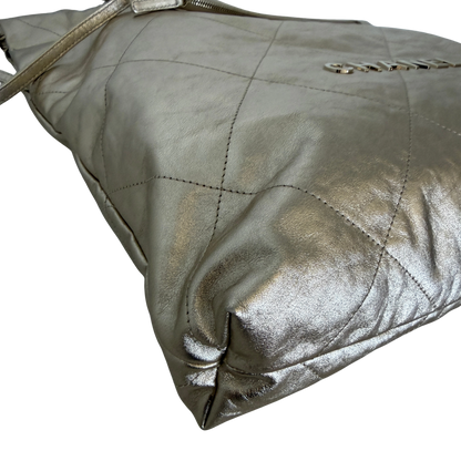 Chanel 22 mittelgroße Hobo Bag gold, goldene Hardware Fullset / sehr gut Chanel