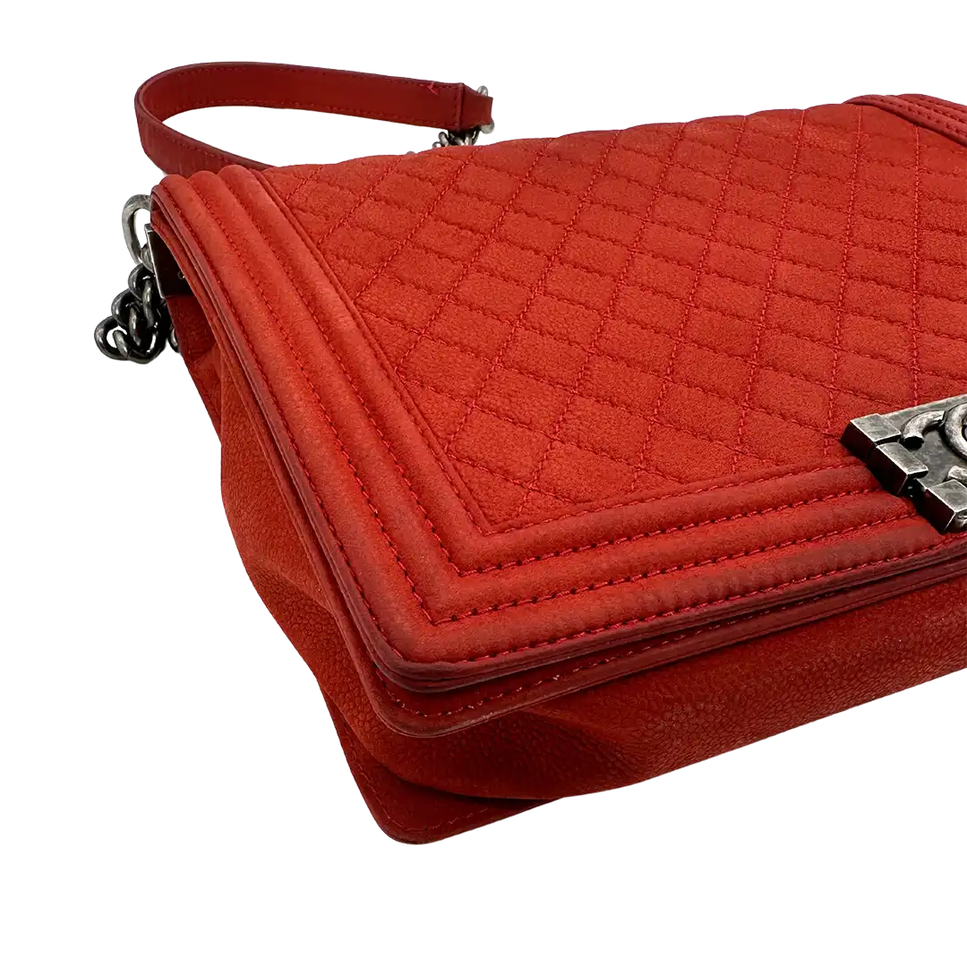 Chanel boy bag red caviar sale