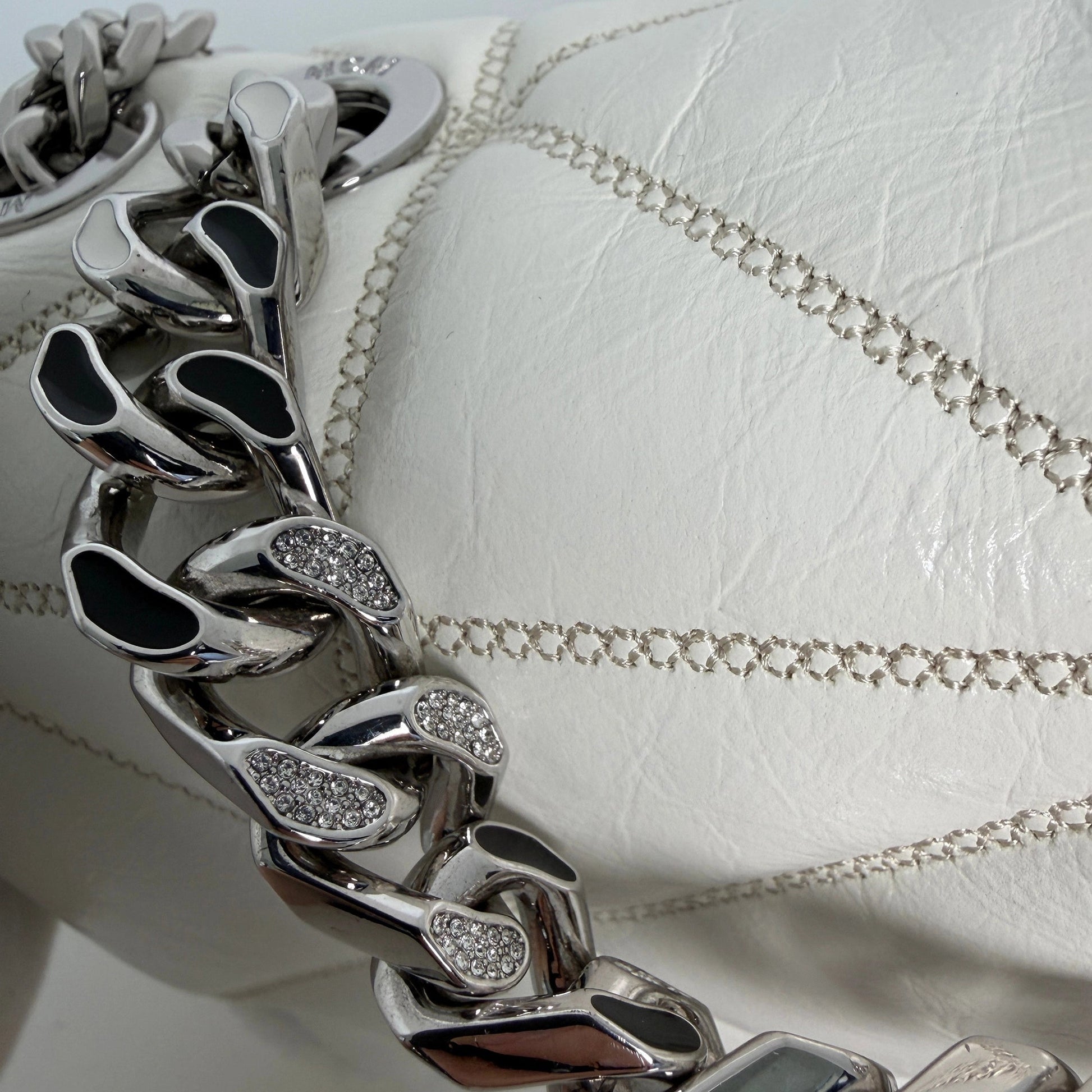 MCM Travia Shearling Shoulder Bag Off- White / neuwertig MCM