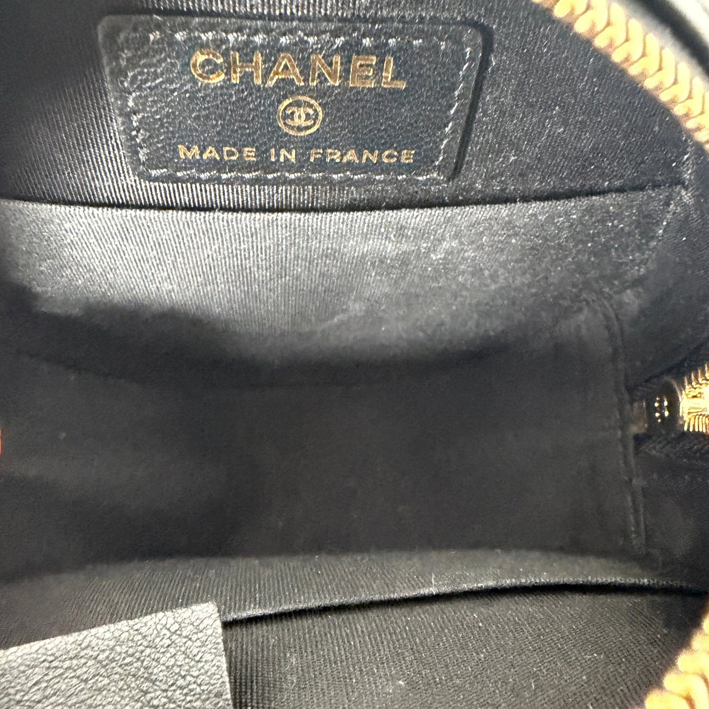 Chanel Round Clutch Chevron Shearling Mini schwarz / sehr gut Chanel