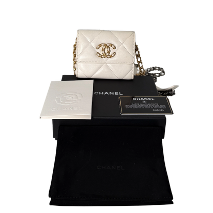 Chanel 19 Flap Coin Wallet on Chain Weiß Fullset / gut Chanel