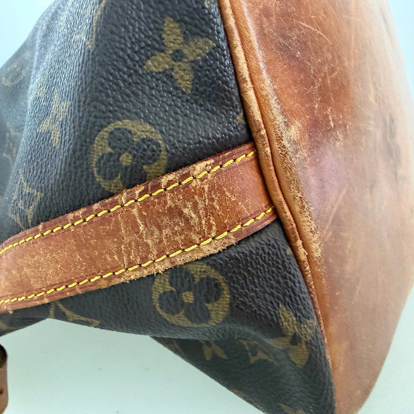Louis Vuitton Petit Sac Noé Monogram Canvas Braun / akzeptabel Louis Vuitton