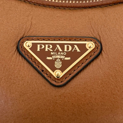 Prada kleine Arqué Schultertasche aus Lammfell Cognac / neuwertig