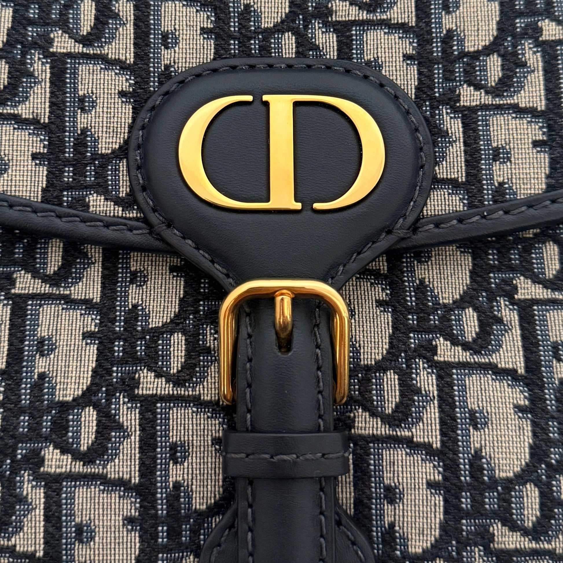 Dior Bobby Tasche Medium Dior Oblique Jacquard Blau mit zusätzlichem Schulterriemen / neuwertig Dior