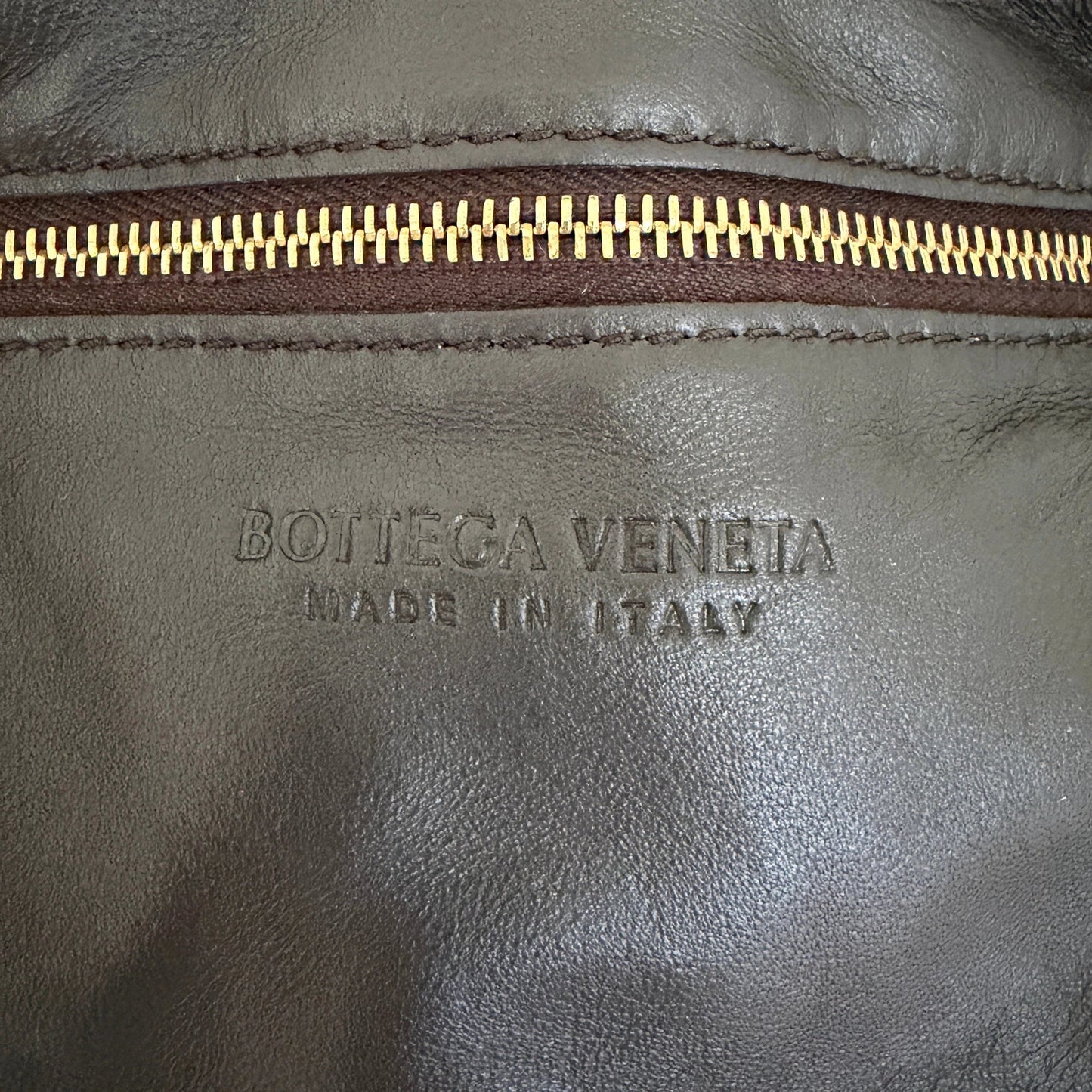 Bottega Veneta Padded Chain Cassette Bag dunkelbraun / sehr gut Bottega Veneta