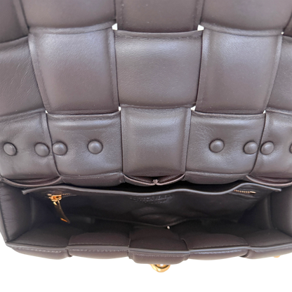 Bottega Veneta Padded Chain Cassette Bag dunkelbraun / sehr gut Bottega Veneta