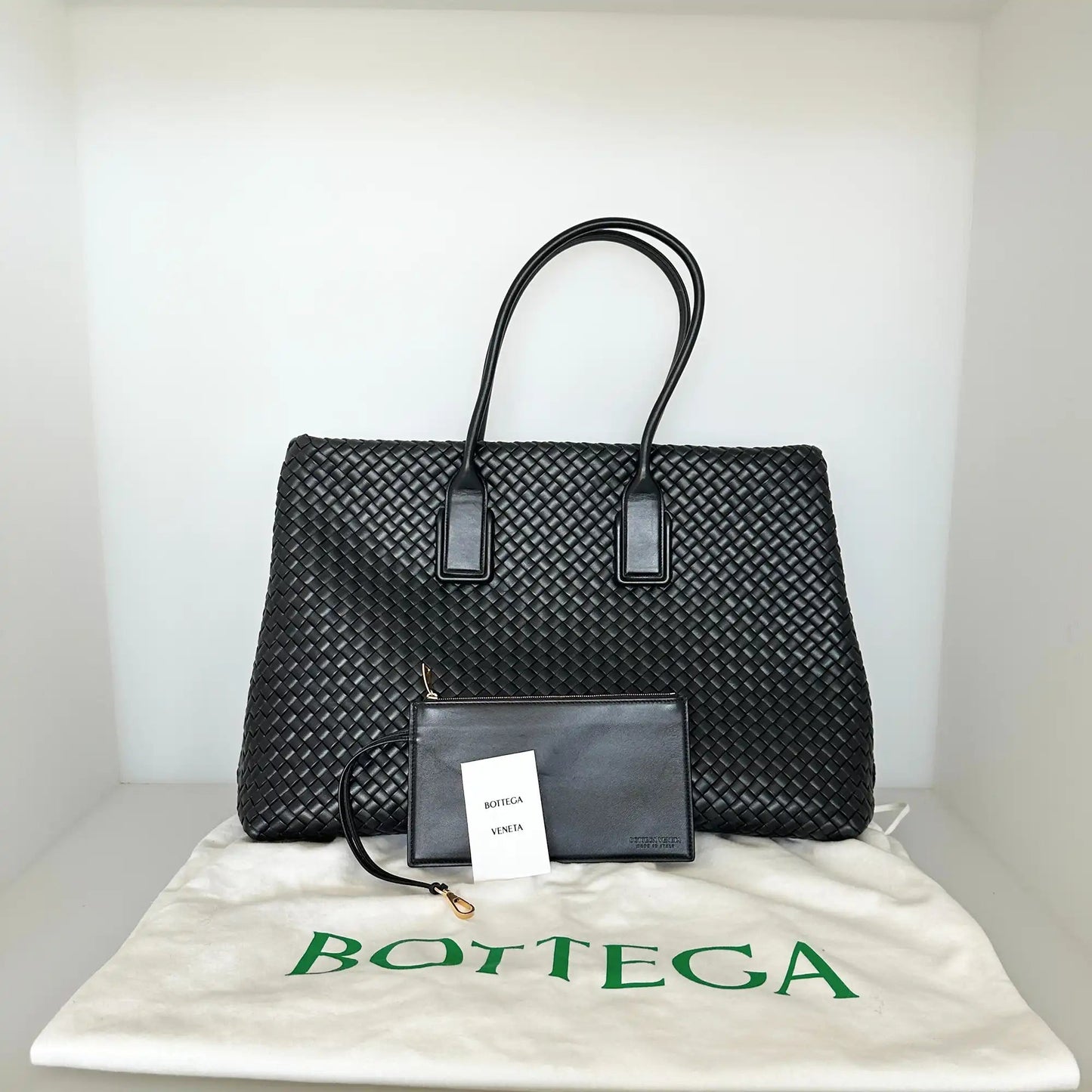 Bottega Veneta Intrecciato Shopper Snap mit Pochette / neuwertig Bottega Veneta