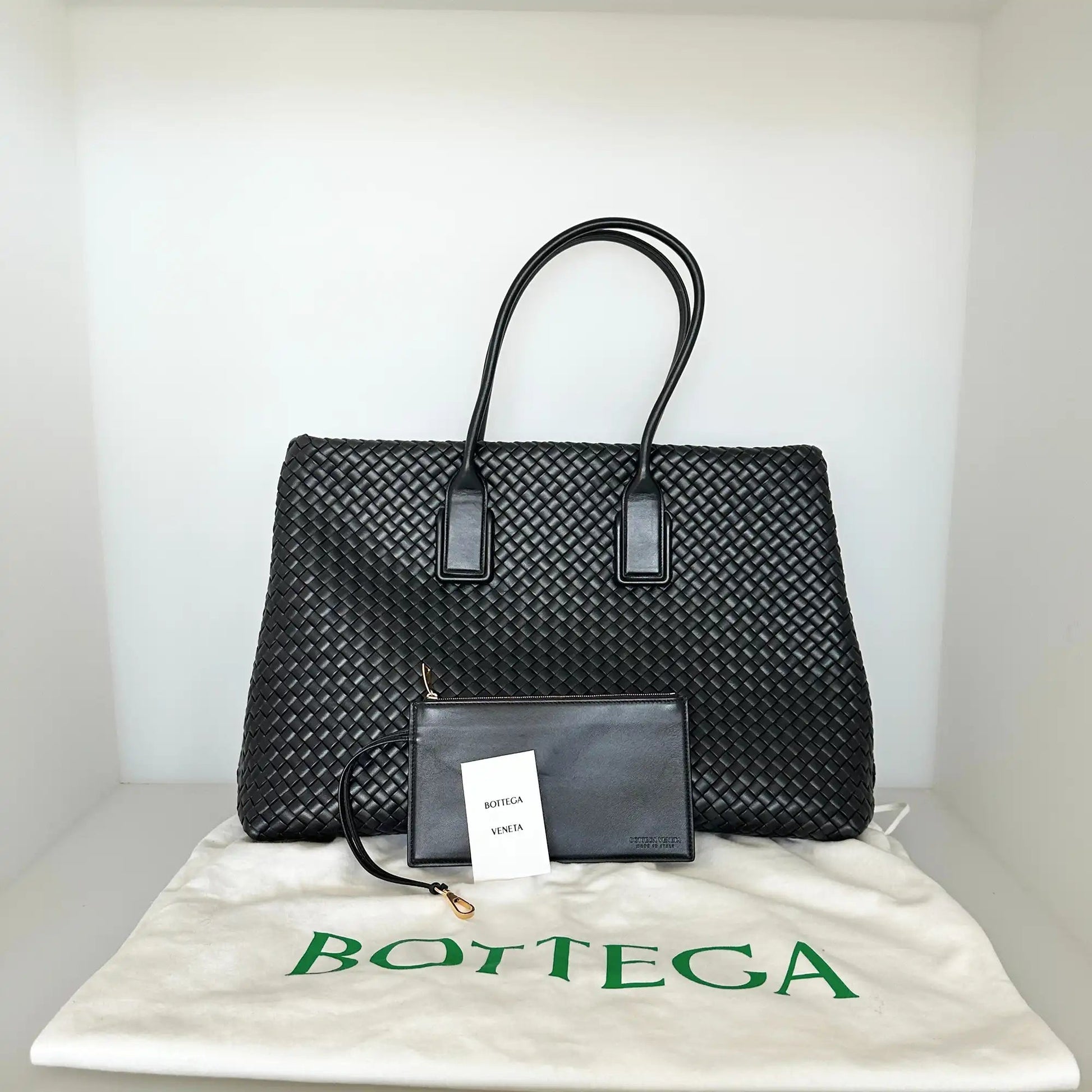 Bottega Veneta Intrecciato Shopper Snap mit Pochette / neuwertig Bottega Veneta