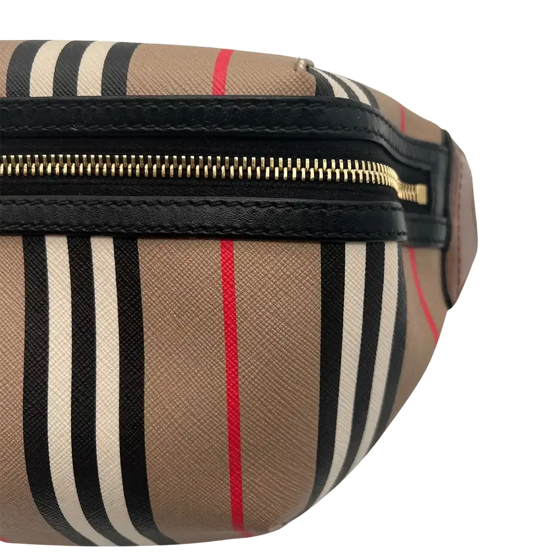 Burberry Icon Stripe Nova Check Sonny Gürteltasche / Sehr gut Burberry