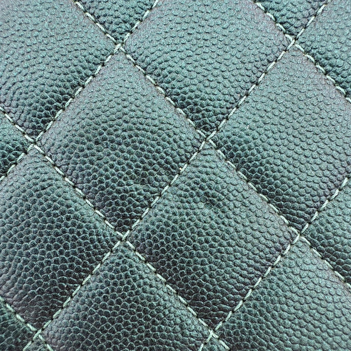 Chanel Filigree Vanity Case Metallic Blau Grün / sehr gut Echtheitscheck