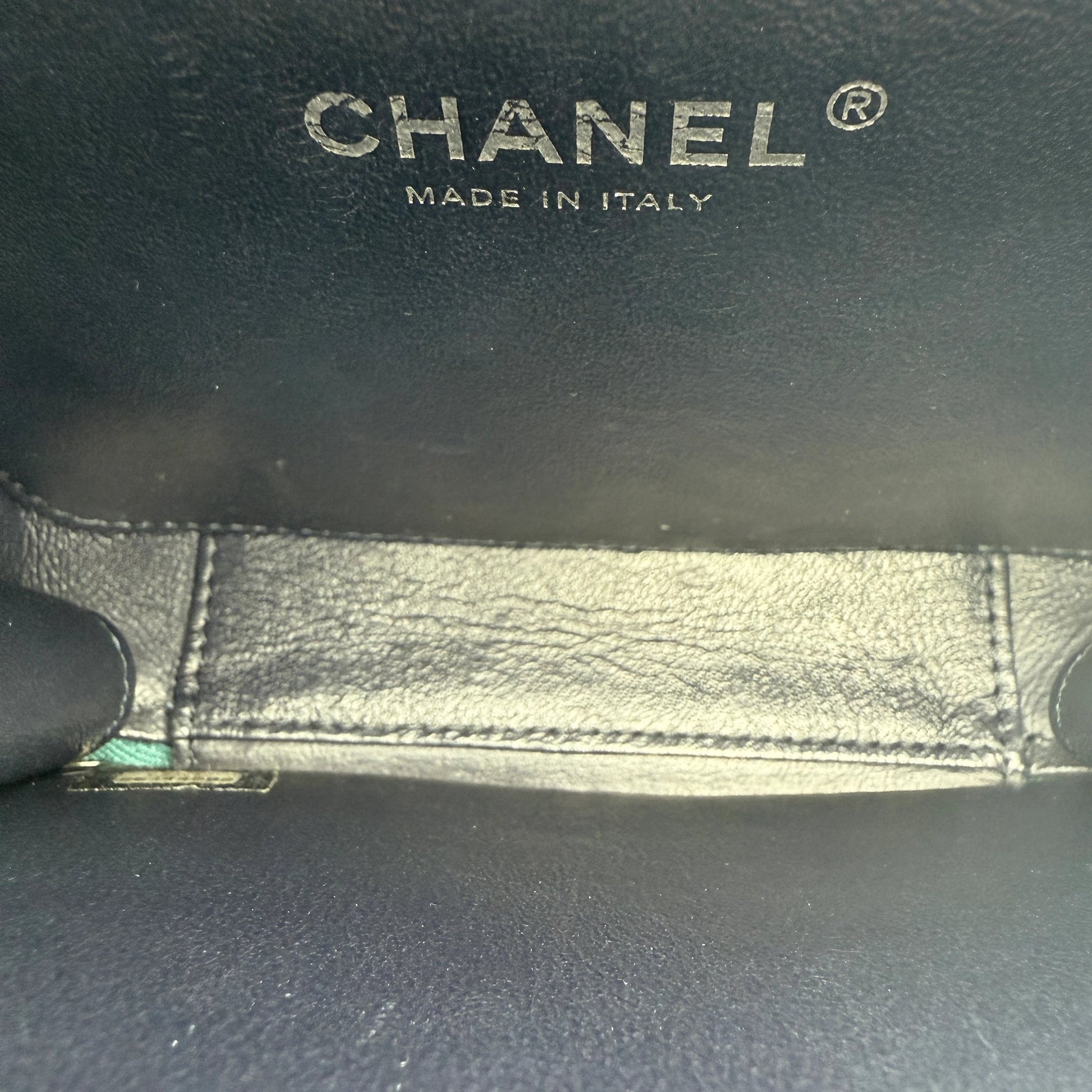 Chanel Filigree Vanity Case Metallic Blau Grün / sehr gut Echtheitscheck