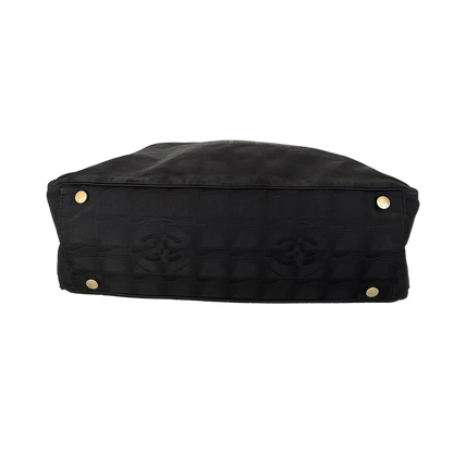 Chanel New Travel Line Tote Bag Schwarz / sehr gut Chanel