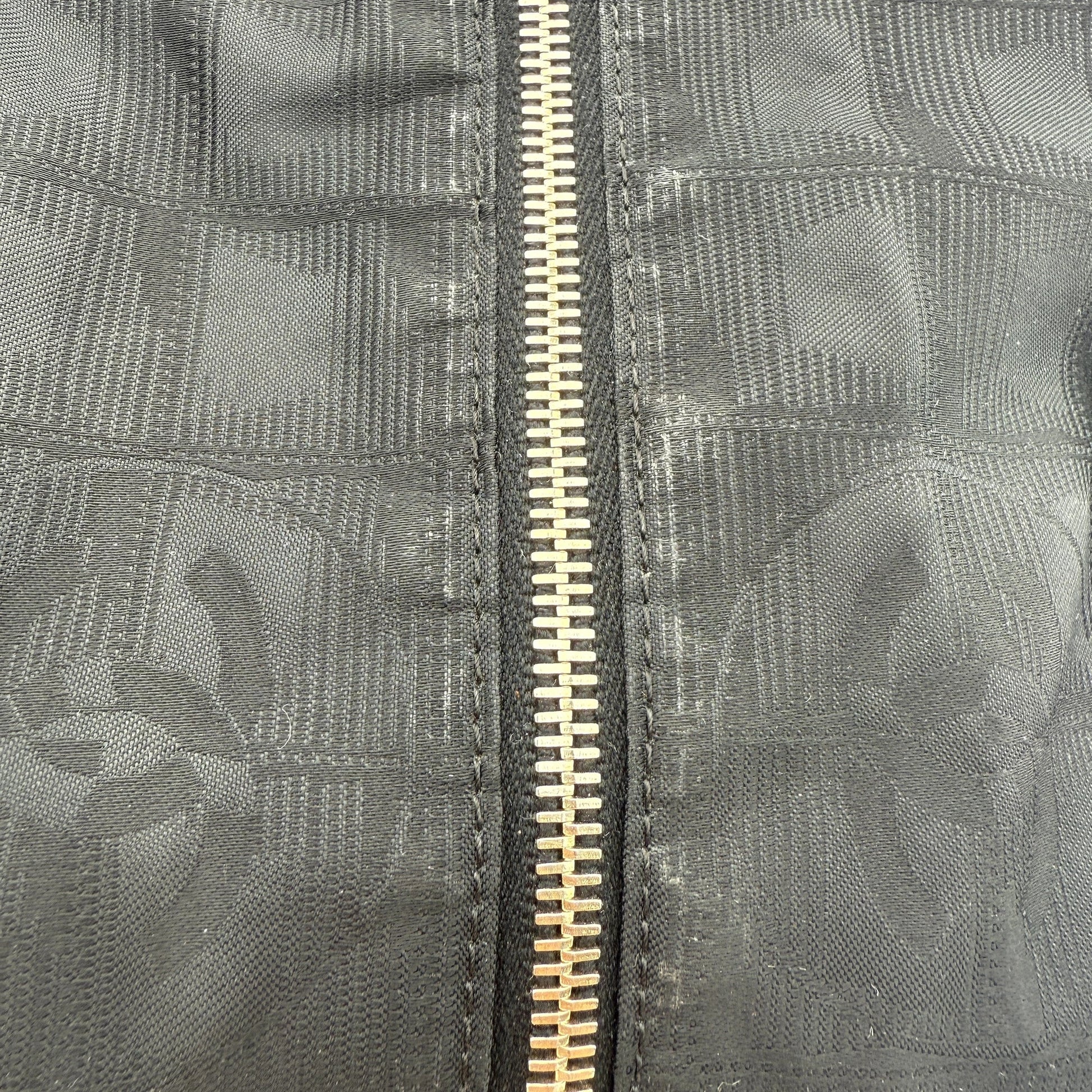 Chanel New Travel Line Tote Bag Schwarz / sehr gut Chanel