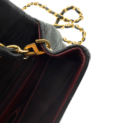 Chanel Timeless Single Flap Small Schwarz Lammleder mit ID Card / gut Produkt