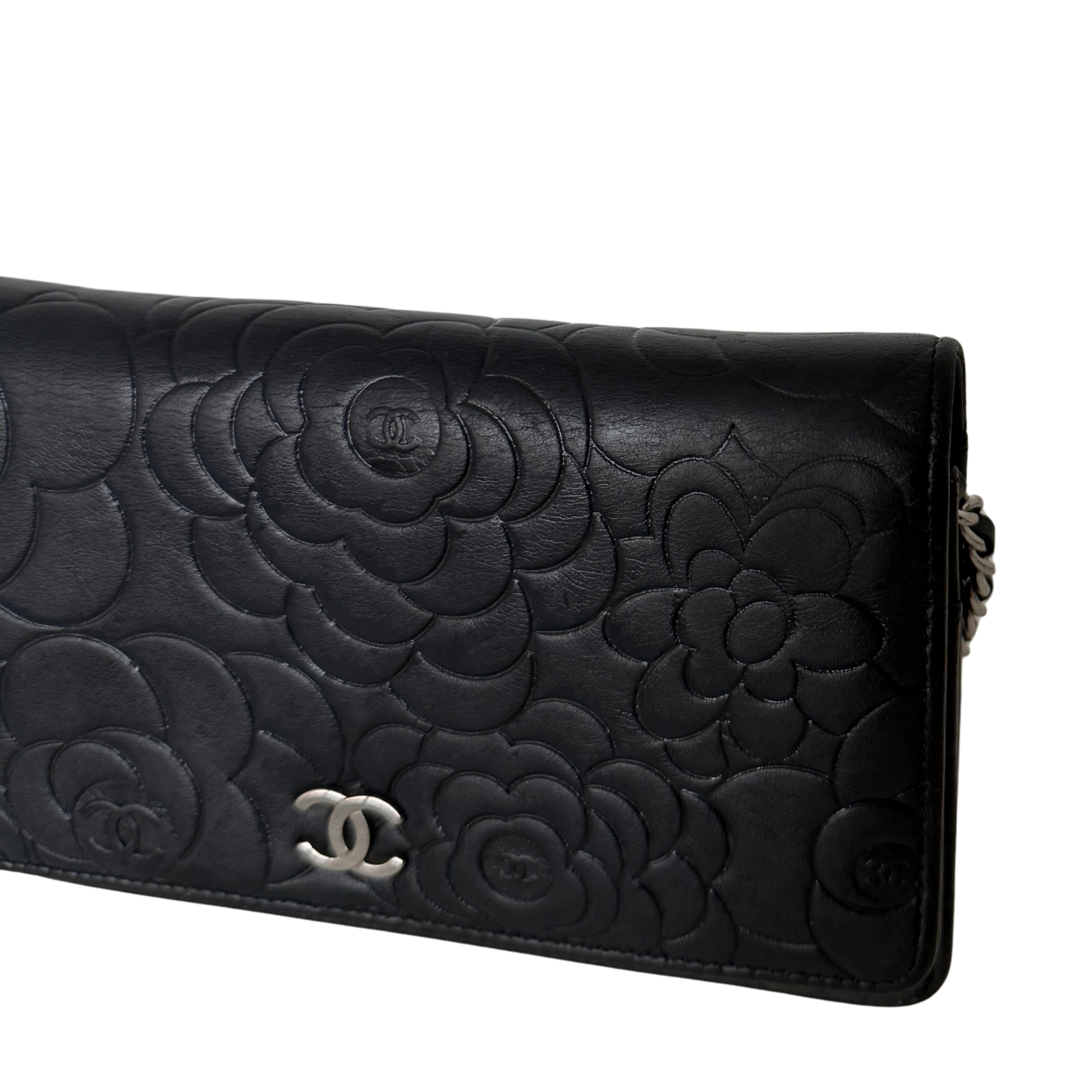 Chanel Wallet On Chain Camellia Lammleder Schwarz goldene Hardware / sehr gut Chanel