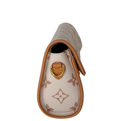 Louis Vuitton Pochette Camille Autres Toiles Monogram Beige / neuwertig