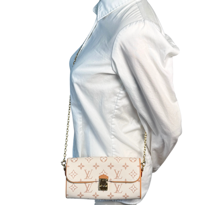 Louis Vuitton Pochette Camille Autres Toiles Monogram Beige / neuwertig