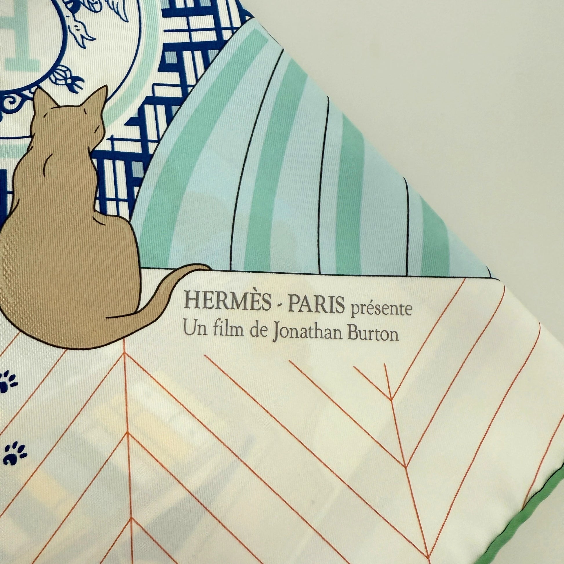Hermès Carré 90 MYSTERE AU 24 Seidentuch Grau Fullset / neuwertig Hermès