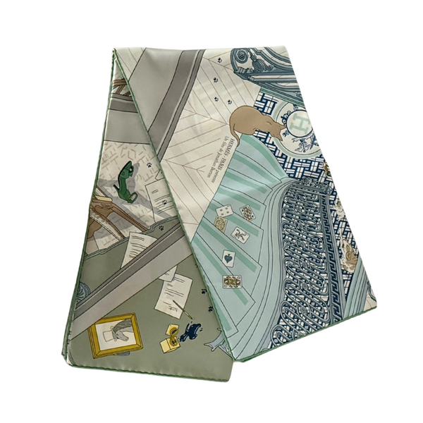 Hermès Carré 90 MYSTERE AU 24 Silk Scarf Grey Full Set / Like New