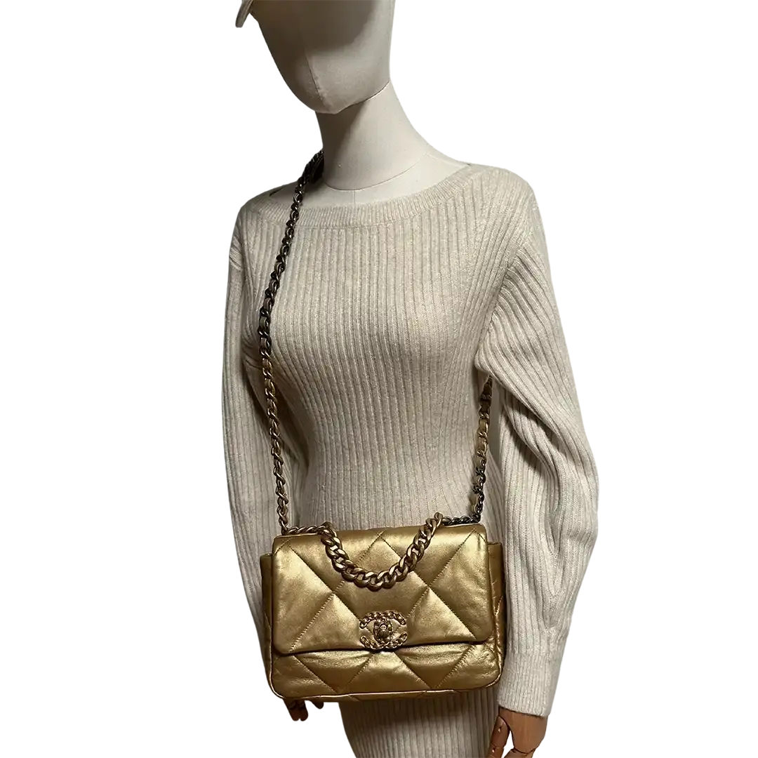 Chanel 19 Flap Bag Small Tasche Lammleder gold selten Fullset /  neuwertig Chanel