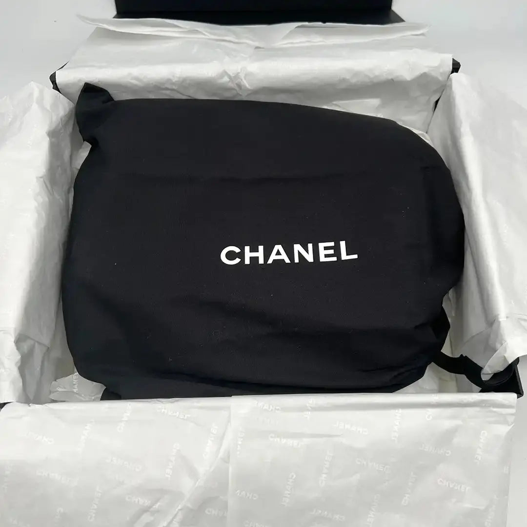 Chanel 19 Flap Bag Small Tasche Lammleder schwarz /  neu - Echtheitscheck