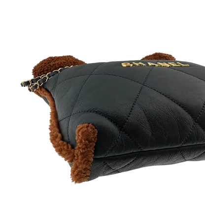 Chanel 22 kleine Hobobag aus Lammleder mit Lammfell / neuwertig Chanel