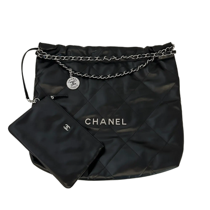 Chanel 22 mittelgoße Hobobag schwarz silberne Hardware 2024 Fullset / neuwertig Chanel