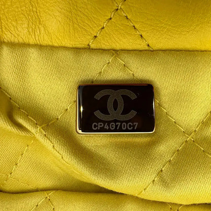 Chanel 22 mittelgroße Tasche Kalbsleder gelb / neuwertig Chanel
