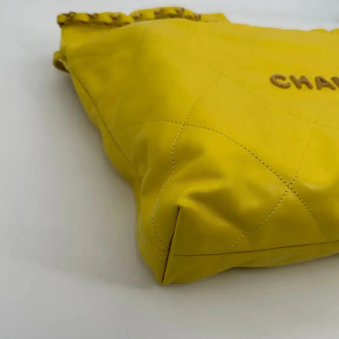 Chanel 22 mittelgroße Tasche Kalbsleder gelb / neuwertig Chanel