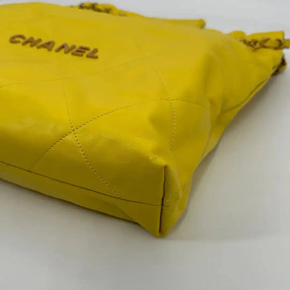 Chanel 22 mittelgroße Tasche Kalbsleder gelb / neuwertig Chanel