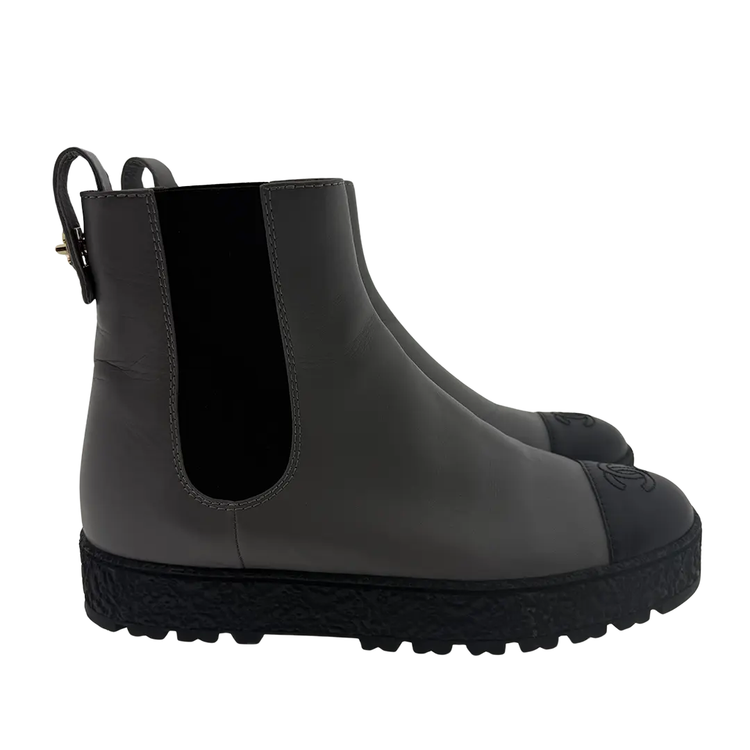 Chanel Boots grau Größe 41 / guter Zustand Chanel