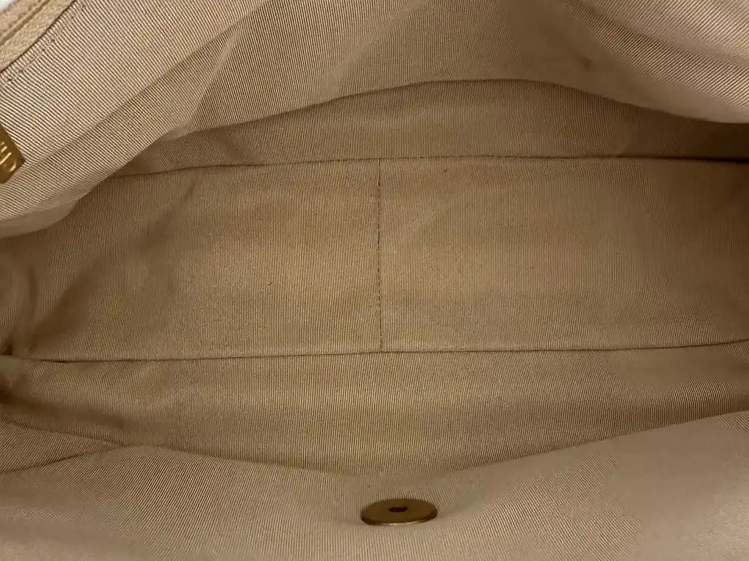 Chanel Chanel 19 Maxitasche Lammleder weiß / sehr gut Chanel