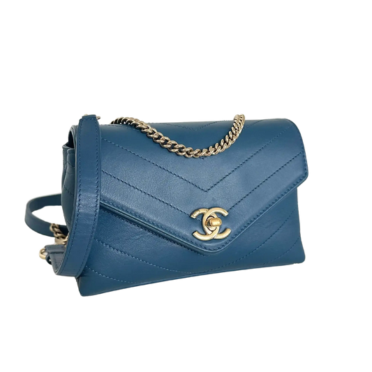 Chanel Chevron Coco Waist Bag blau / sehr gut Chanel